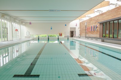 Piscine Aquaval, Piscine à Saint-Brieuc