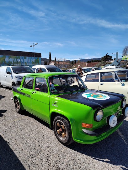 Mairie - piscine municipale complexe du vabre-été uniquement, Piscine à Brignoles