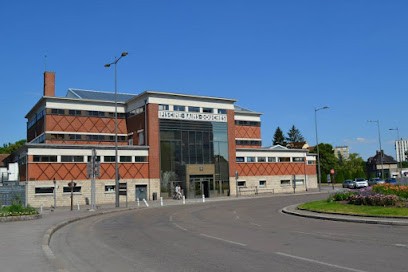 Piscine Lucien Zins, Piscine à Troyes