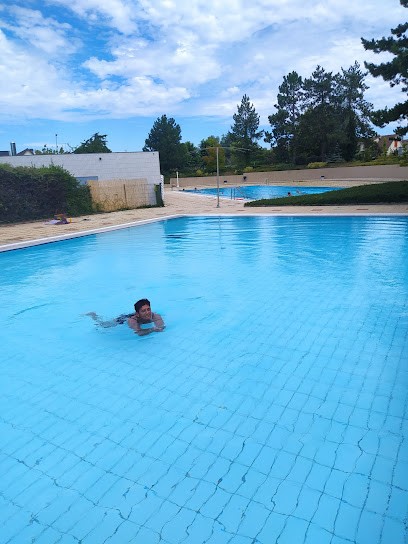 Piscine Regis Fermier, Piscine à Saint-Memmie