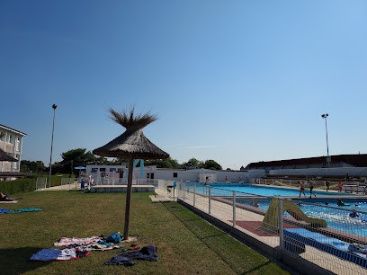 Piscine Intercommunale André Couraud, Piscine à Surgères