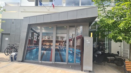 Municipal pool of Tourneroches, Piscine à Saint-Cloud