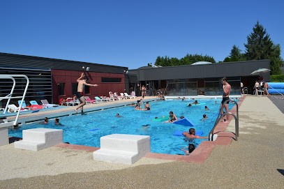 Pool Réguiny, Piscine à Radenac