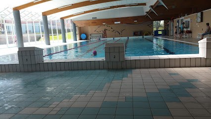 Capuchins' Swimming Pool, Piscine à Gray