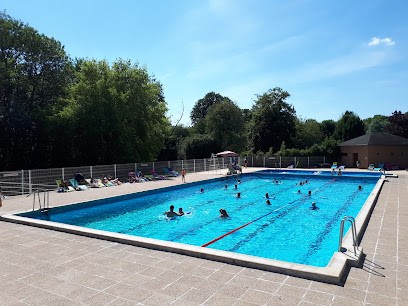 Piscine Municipale, Piscine à Vouillé