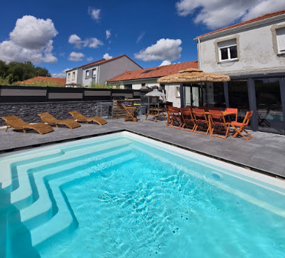Anna Belle Pool, Piscine à Longwy