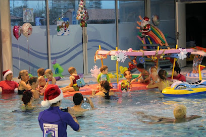 Futures Mamans Sirènes Et Bébés Tritons Piscine à Blagnac