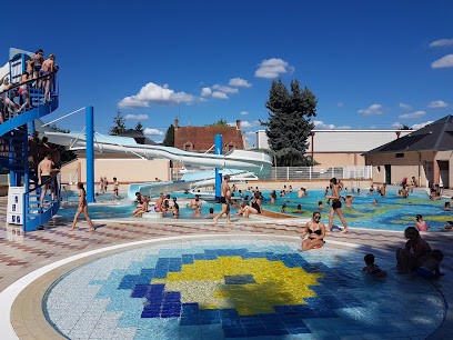Piscine Intercommunale de Lamotte-Beuvron, Piscine à Lamotte-Beuvron