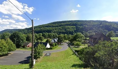 Piscine De Laveissiere, Piscine à Laveissière