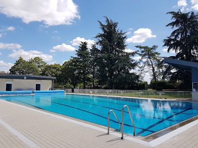 Piscine de Ouzouer Le Marché, Piscine à Beauce la Romaine