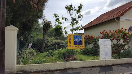 Colombel Clement Romain, Piscine à Ris-Orangis