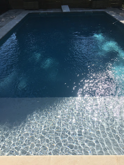 Piscine Batejat, Piscine à Lauris