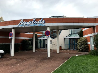 Piscine Aqualude, Piscine à Montbrison