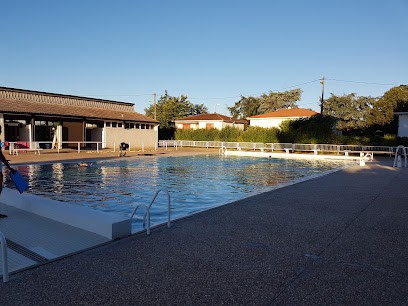 Piscine municipale, Piscine à Aiguillon