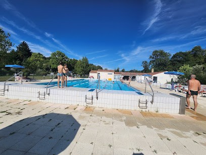 Swimming Pool In St Césaire, Piscine à Saint-Césaire