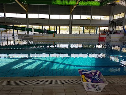 Club Nautique Saint-Jean-de-la-Ruelle, Piscine à Saint-Jean-de-la-Ruelle