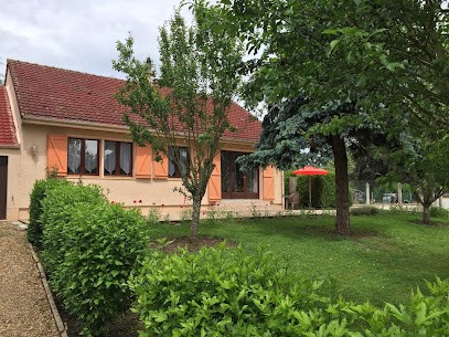 gite-du-petit-chemin-donzy-le-pre, Piscine à Donzy