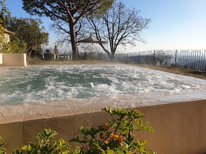 Ls Technique Mediterranee, Piscine à Vence