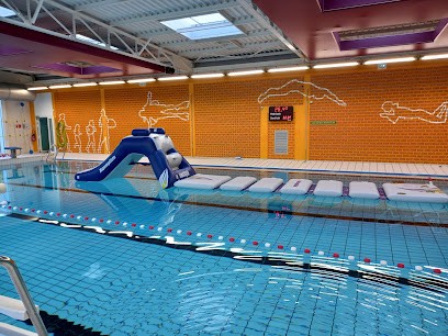 Piscine de Trois Villes, Piscine à Hem