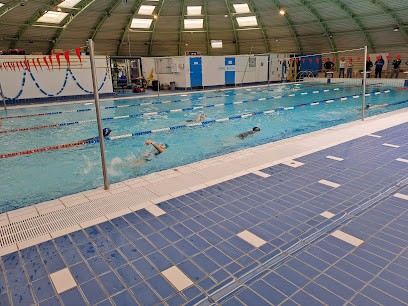 Piscine Charly Kirakossian, Piscine à Roussillon