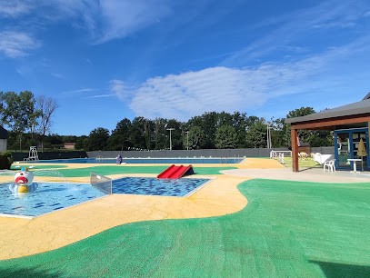 Piscine De Saint-Honoré-les-Bains, Piscine à Saint-Honoré-les-Bains