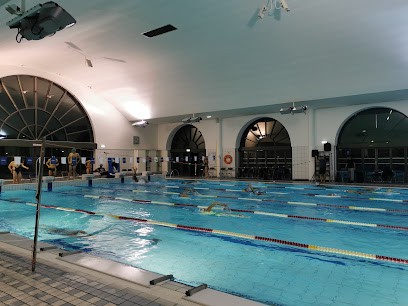 Piscine, Piscine à Puteaux