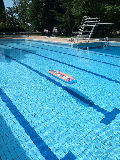 Piscine Municipale Saint Sulpice La Pointe, Piscine à Saint-Sulpice-la-Pointe