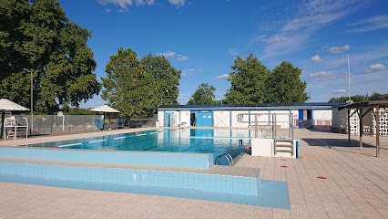 Piscine à Valence D’Agen, Piscine à Valence