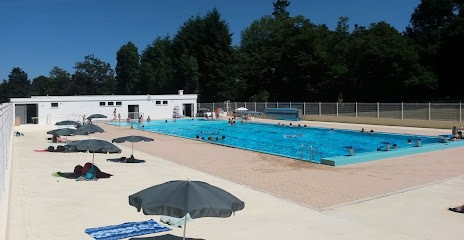 Piscine d'été de Sauzé-Vaussais, Piscine à Sauzé-Vaussais