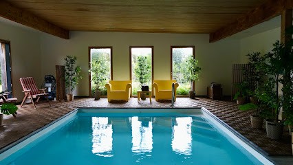 Villa Piscine Interieure Privée BRETAGNE, Piscine à Pleumeur-Bodou