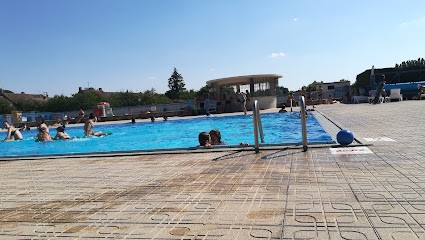 Piscine Intercommunale, Piscine à Vatan
