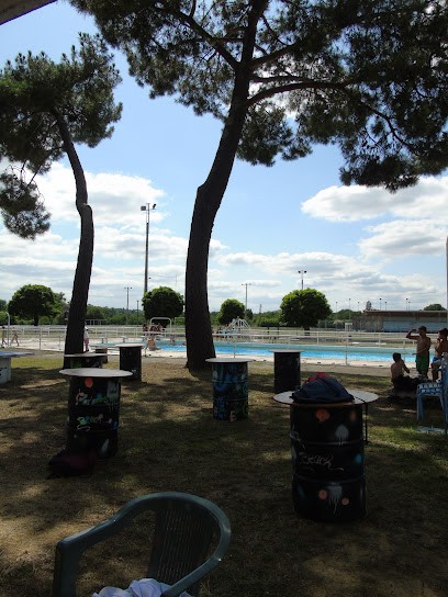 Piscine Municipale de Montesquieu-Volvestre, Piscine à Montesquieu-Volvestre