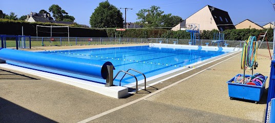 Piscine Les Dauphins, Piscine à Erdre-en-Anjou