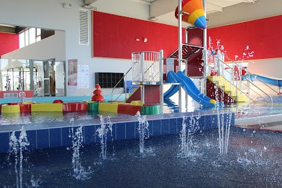On the Alphea Basins, Piscine à Grandchamps-des-Fontaines